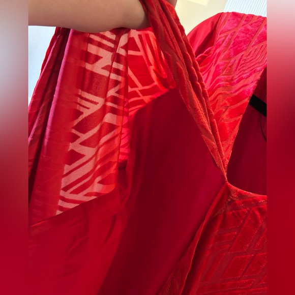 NY Collection Woman 2X Red Velvet Burnout Layered Tank Look w/V-Neck Top Blouse - Picture 7 of 9